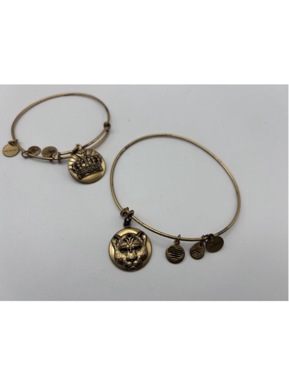 Bracelet Set Alex And Ani Gold Tone Bangle Lion Flag Charm Wild Heart 8 In - Picture 6 of 10